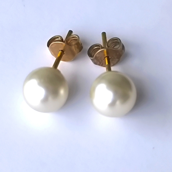 Classic White Pearl Stud Earrings - Picture 3 of 10